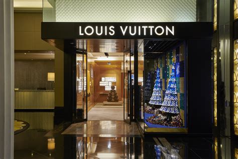 crown louis vuitton|louis vuitton melbourne crown store.